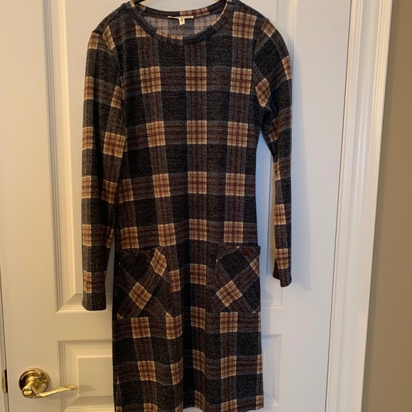 Checkerd Mini Dress  With Two Front Pockets - Picture 1 of 7